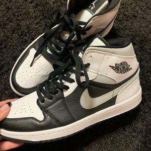 Nike air Jordan’s men 9.5